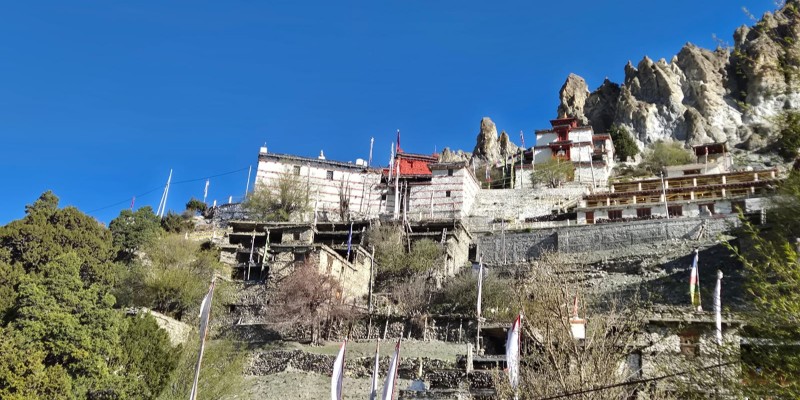 Annapurna Circuit Trek – 9 Days